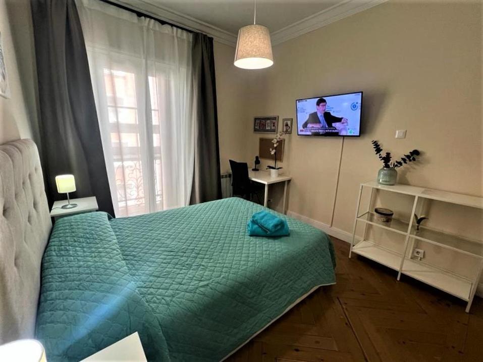 Alojamiento Don Ramon Apartment Madrid Ngoại thất bức ảnh