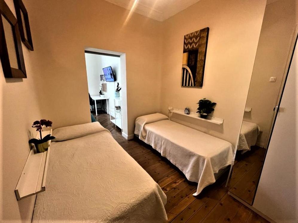 Alojamiento Don Ramon Apartment Madrid Ngoại thất bức ảnh