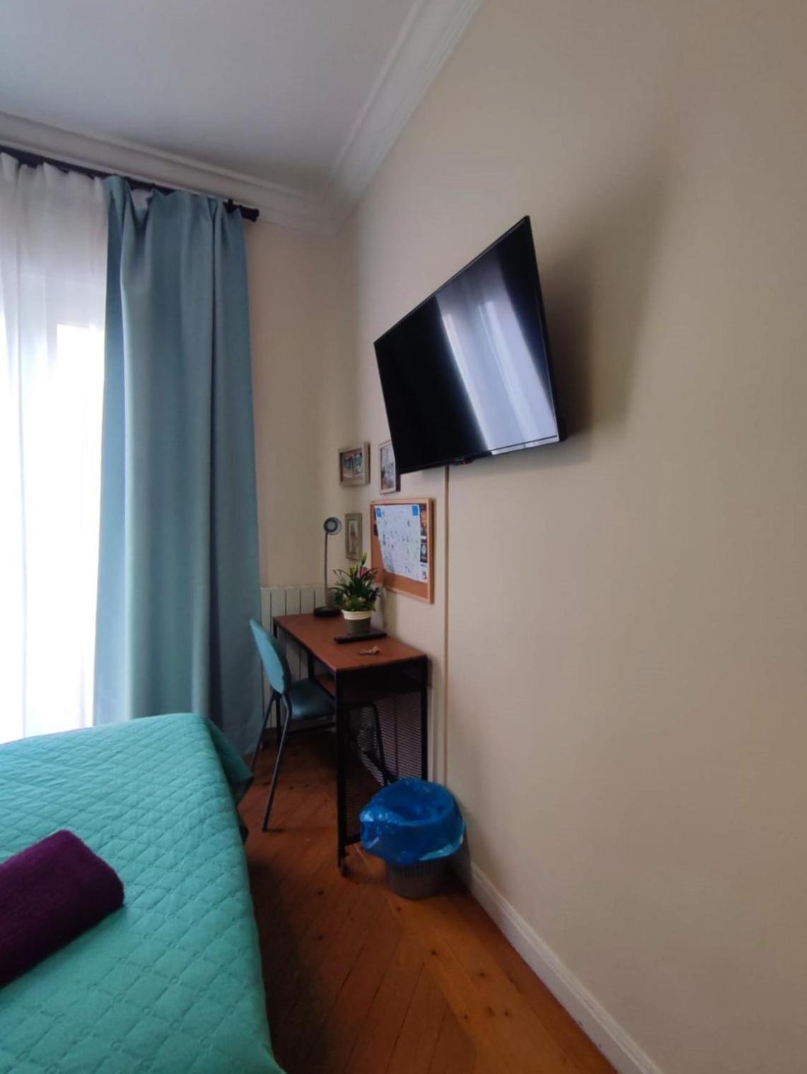 Alojamiento Don Ramon Apartment Madrid Ngoại thất bức ảnh